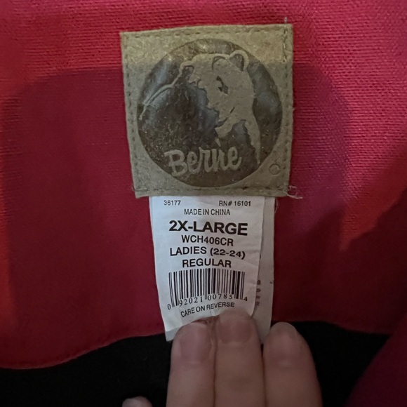 Berne Ladies Barn Coat Red Quilted Field Barn Jacket Zip up with Pockets-2XL - Picture 3 of 9